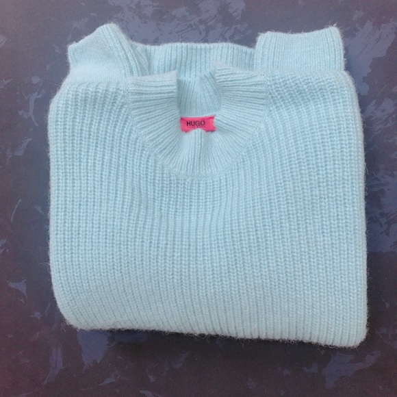 Hugo Textured High-Low Sweater - Picture 5 of 8